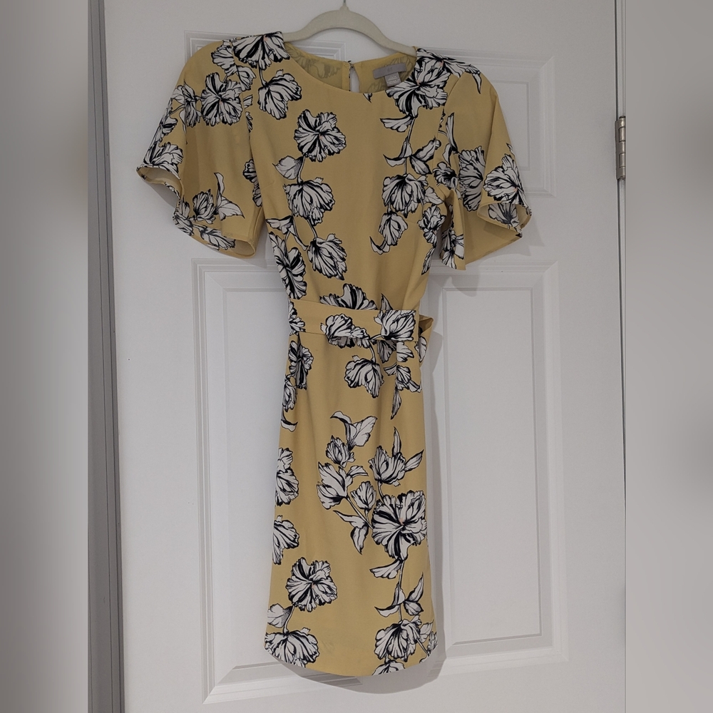 H&M floral pattern shift dress with tie-waist